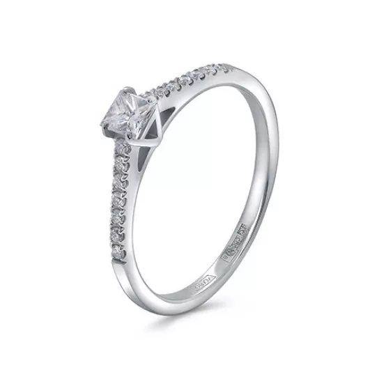 Кольцо с бриллиантами из золота