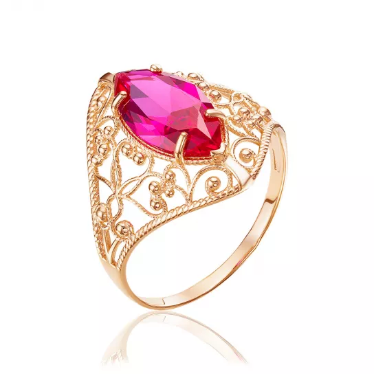 Кольцо с корундом из золота